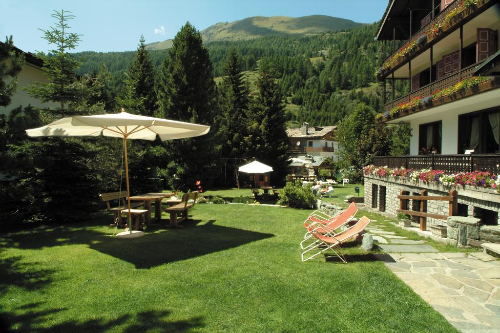 Hotel Castor Champoluc Luaran gambar